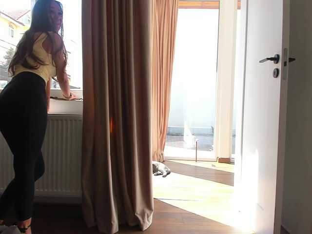 roses-dream's BongaCams show and profile