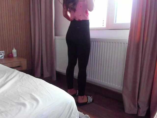 roses-dream's BongaCams show and profile