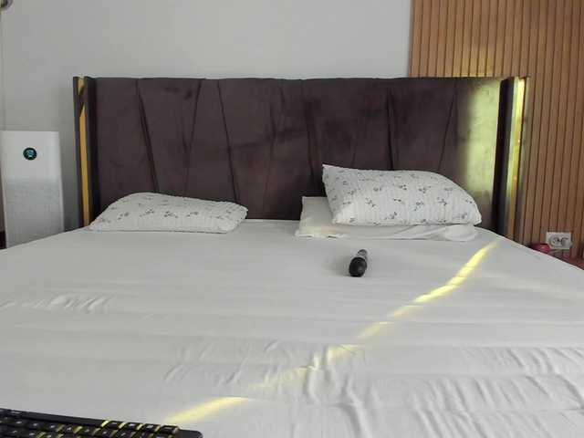 roses-dream's BongaCams show and profile