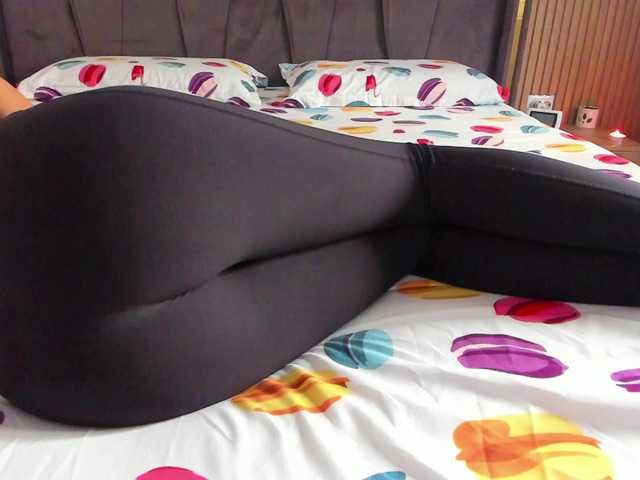 roses-dream's BongaCams show and profile