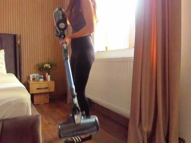 roses-dream's BongaCams show and profile