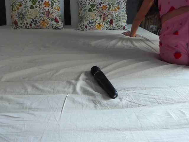 roses-dream's BongaCams show and profile