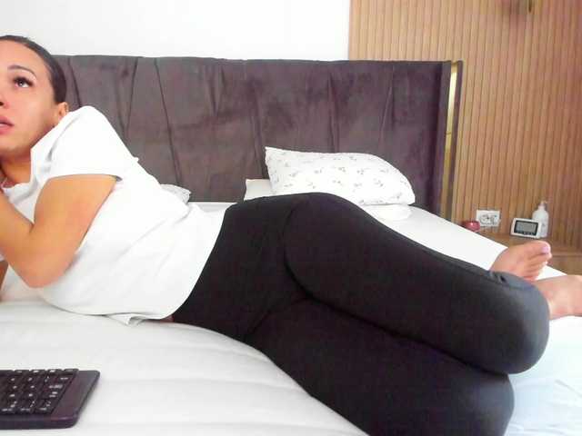 roses-dream's BongaCams show and profile