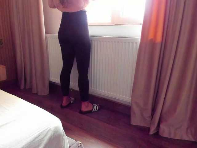 roses-dream's BongaCams show and profile