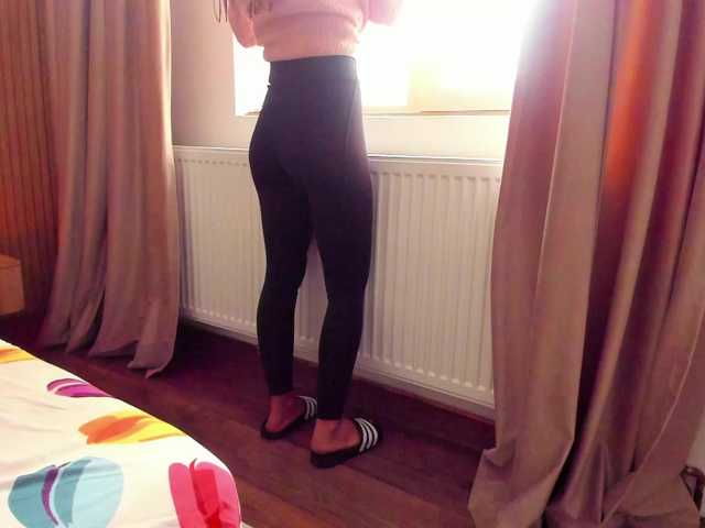 roses-dream's BongaCams show and profile