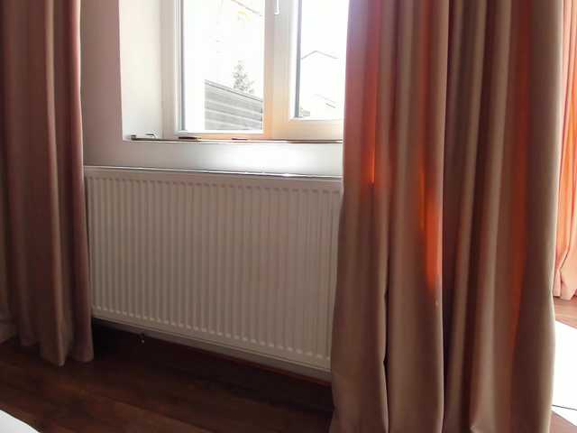 roses-dream's BongaCams show and profile