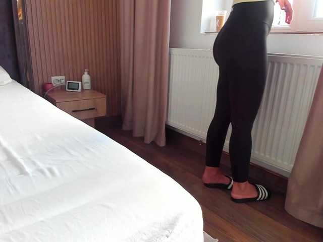 roses-dream's BongaCams show and profile