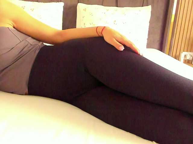 roses-dream's BongaCams show and profile