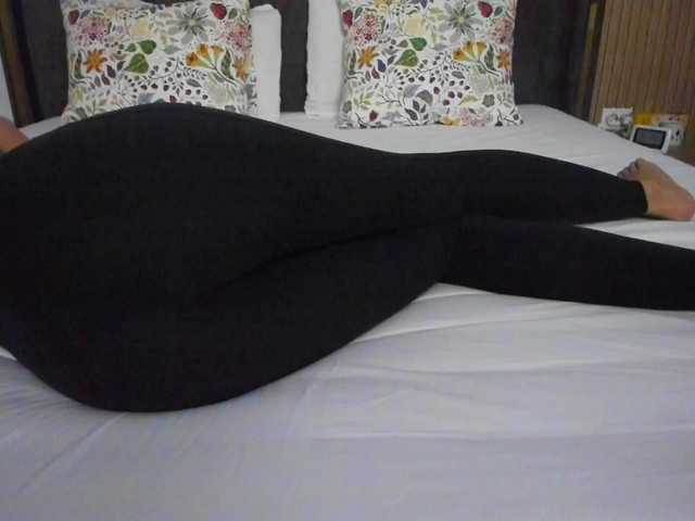 roses-dream's BongaCams show and profile