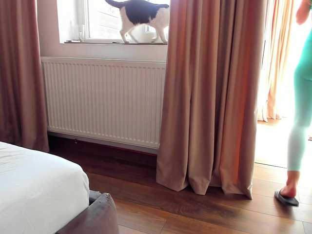 roses-dream's BongaCams show and profile