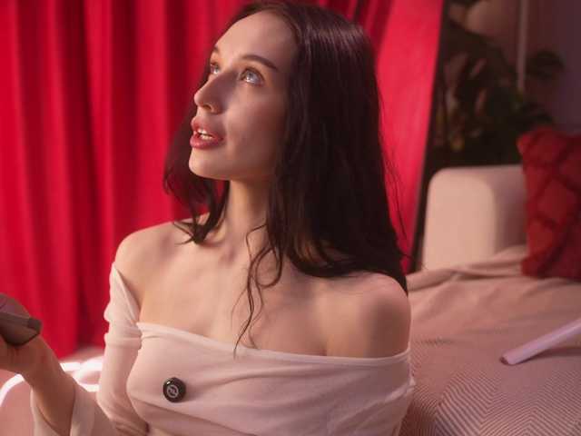 hor-neyJ0zy from BongaCams is Freechat