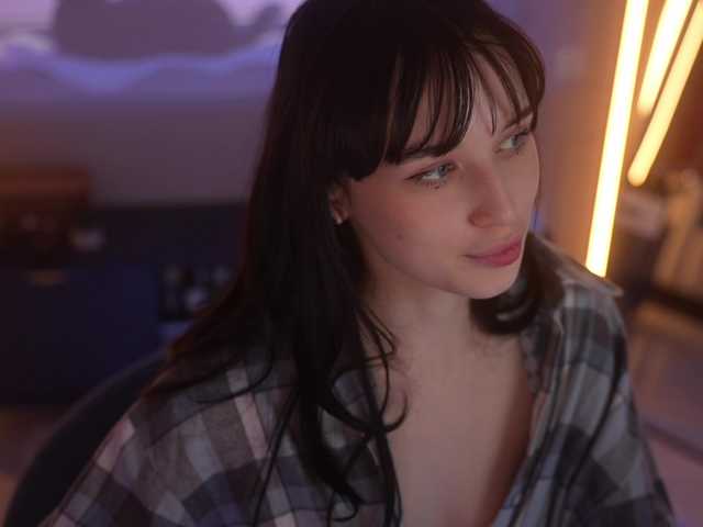 hor-neyJ0zy's BongaCams show and profile