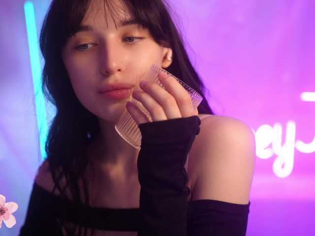 hor-neyJ0zy's BongaCams show and profile