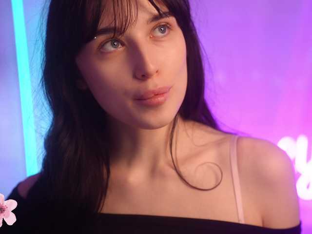 hor-neyJ0zy's BongaCams show and profile