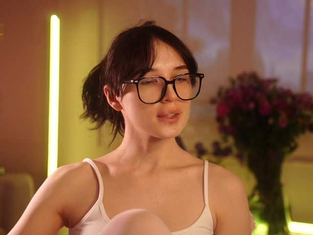 hor-neyJ0zy live cam