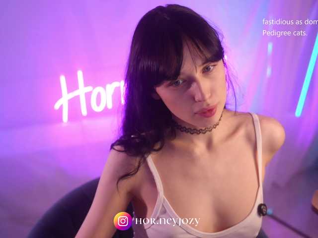 hor-neyJ0zy's BongaCams show and profile