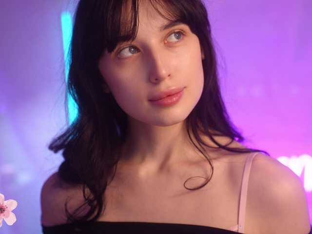 hor-neyJ0zy's BongaCams show and profile