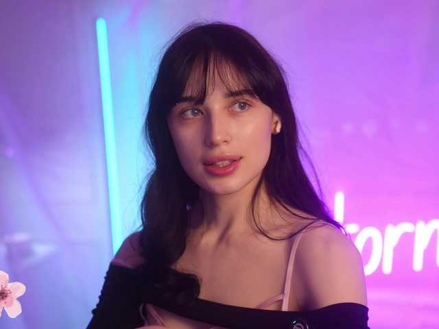 hor-neyJ0zy's BongaCams show and profile