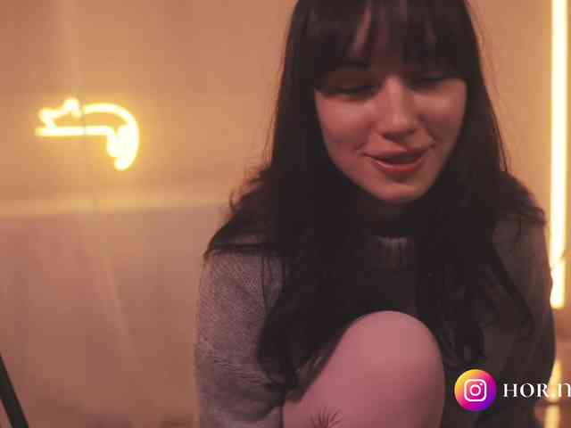 HorneyJozy webcam