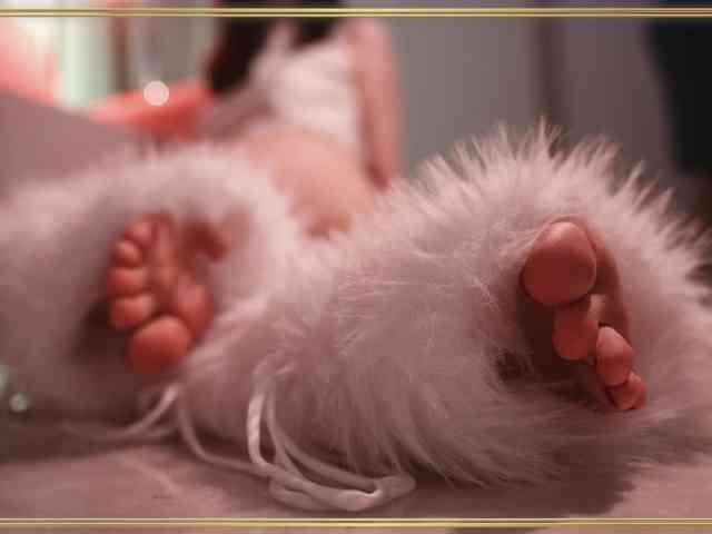 hor-neyJ0zy hor-neyJ0zy