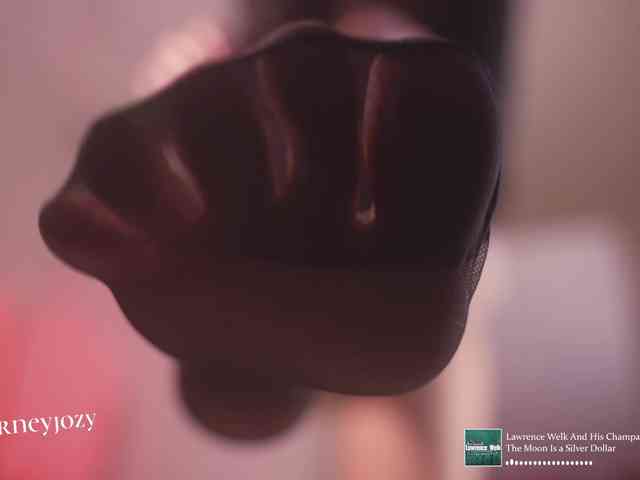 HorneyJozy webcam