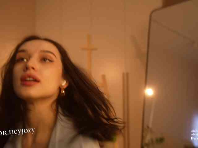 HorneyJozy webcam