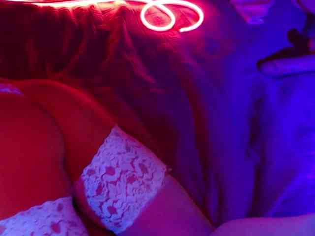 LollaSexDoc webcam