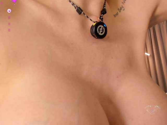 Sex chat gratuit in direct cu MiaTonyy pe BongaCams