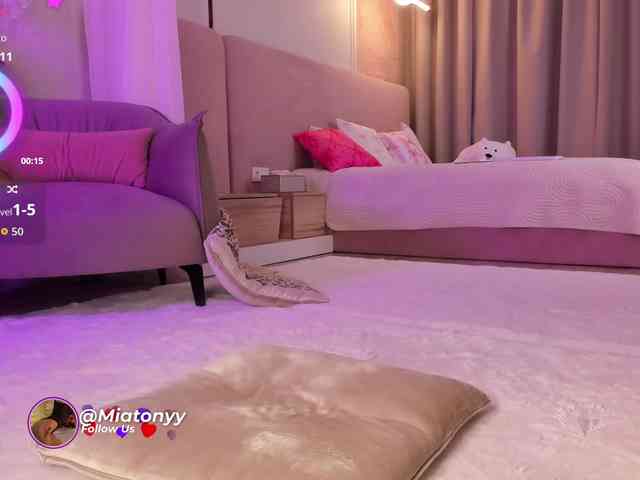 Mia_Milasheva webcam