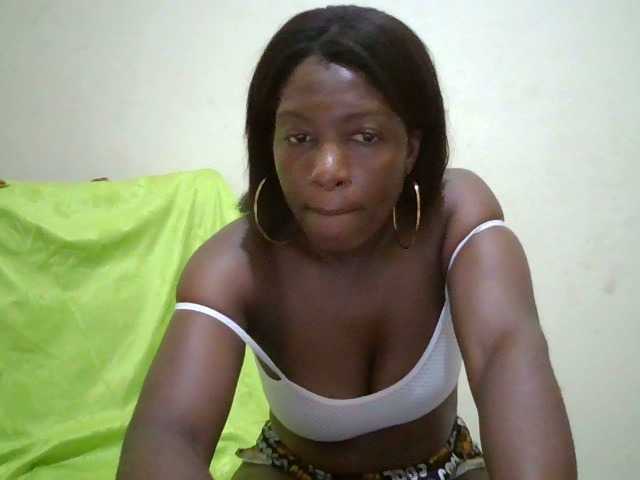 sexyblackhot — bongacams