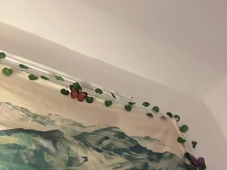 LittleDelora Porn Show