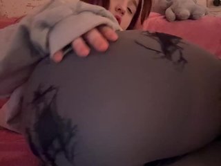 LittleDelora Porn Show