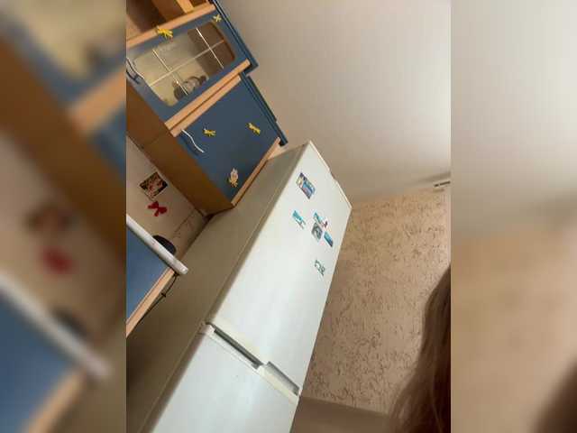 LittleDelora's BongaCams show and profile