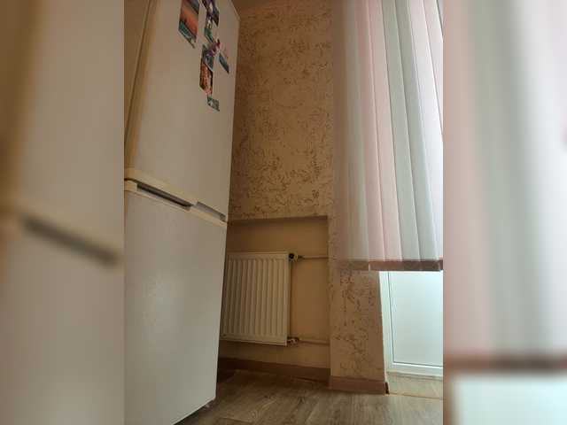 LittleDelora's BongaCams show and profile