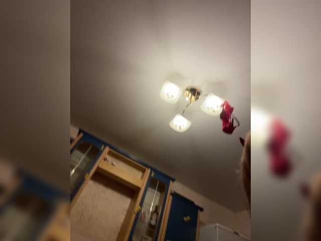 LittleDelora's BongaCams show and profile