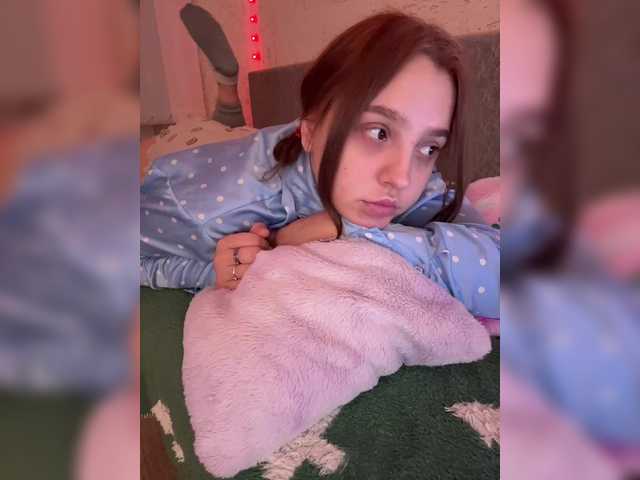 LittleDelora's BongaCams show and profile