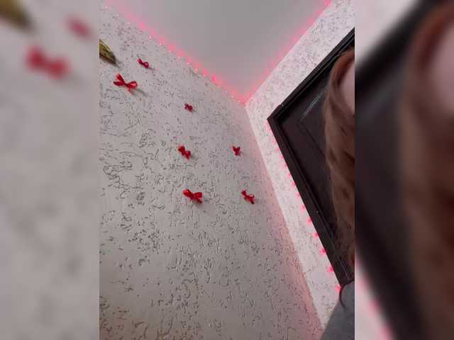 LittleDelora —  I'll be naked in the shower @total countdown  @sofar collected @remain left until the show starts! I'LL KICK YOU OUT FOR REQUESTING WITHOUT TOKENS!