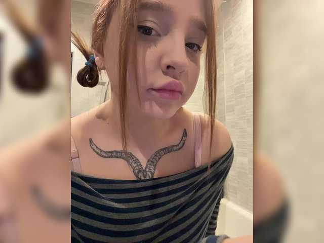 LittleDelora's BongaCams profile