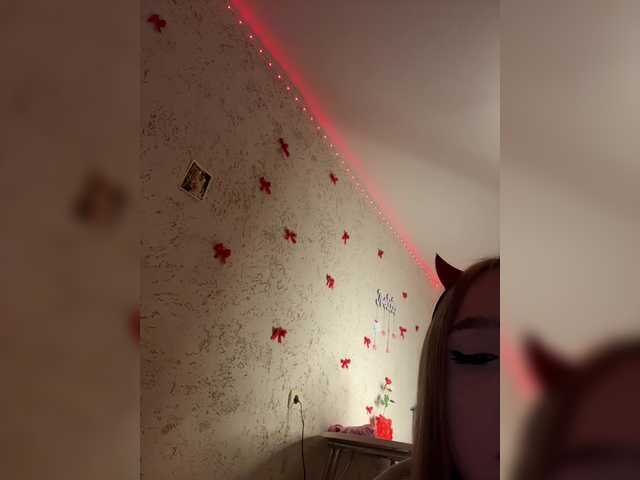 Littledelora preview