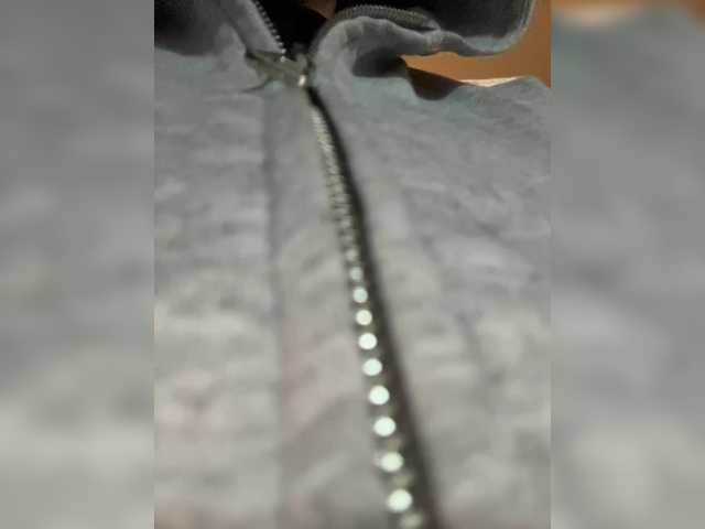 LittleDelora's BongaCams show and profile