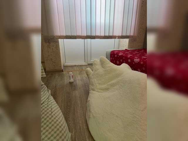 LittleDelora's BongaCams show and profile