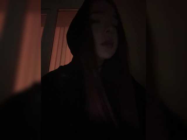 LittleDelora's BongaCams show and profile