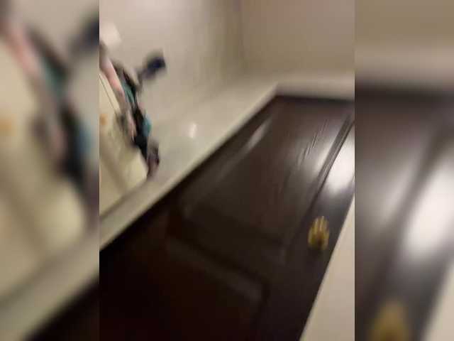 LittleDelora's BongaCams profile