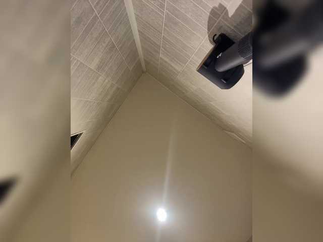  LittleDelora chat room