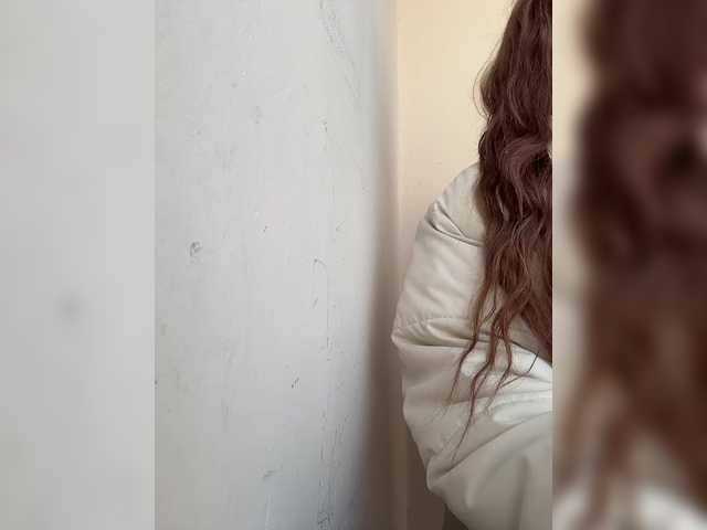  LittleDelora chat room