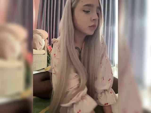 LittleDelora LittleDelora