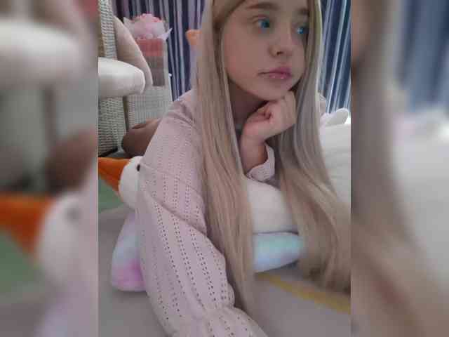 Модель: LittleDelora