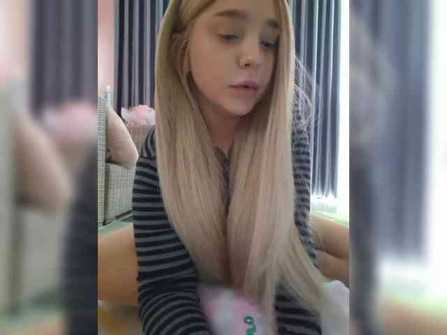 Модель: LittleDelora