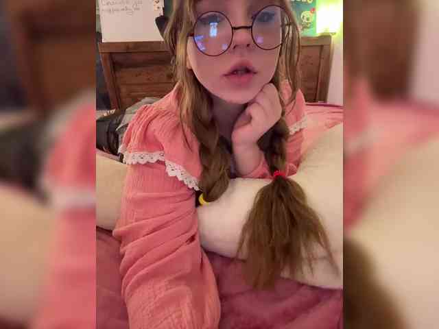 Модель: LittleDelora