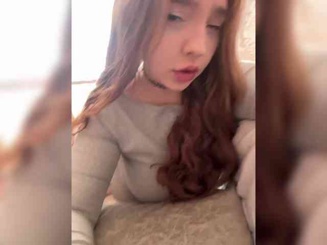 LittleDelora Live Webcam on BongaCams